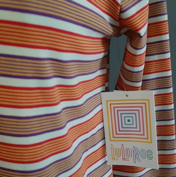 NWT LuLaRoe Lynnae-S with Stripes and Long Sleeves - Picture 5 of 14